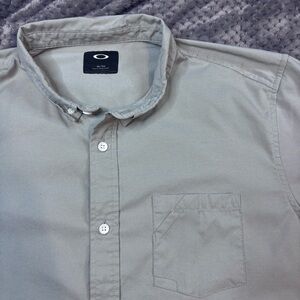 Oakley Men's Casual Light Gray Shirt